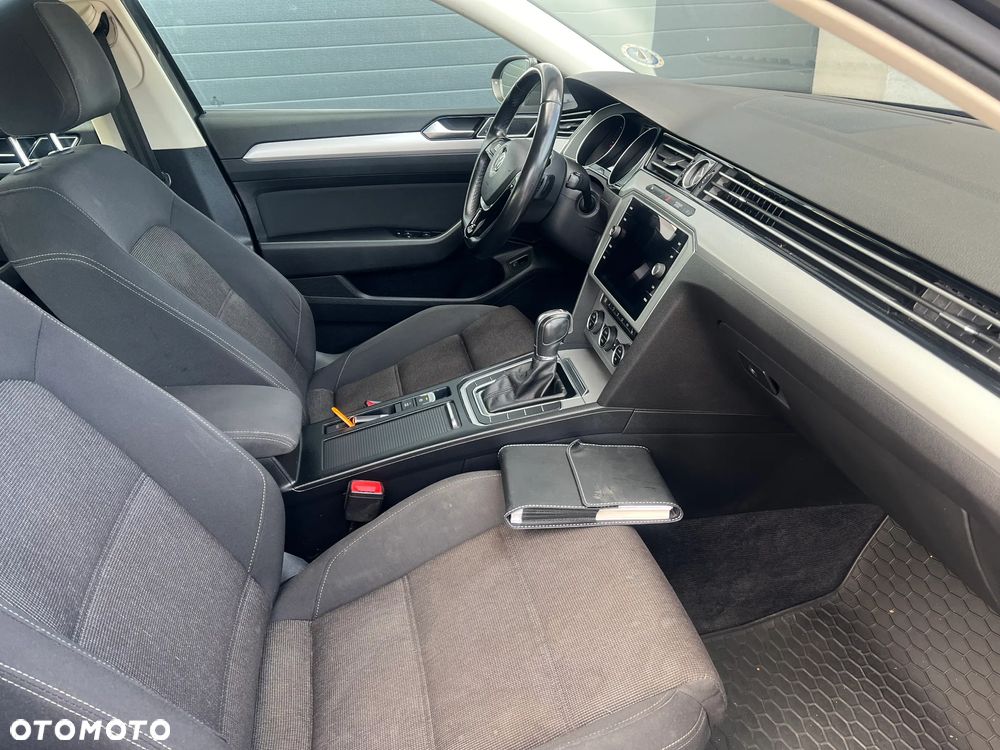 Volkswagen Passat 2.0 TDI BMT Comfortline DSG - 14