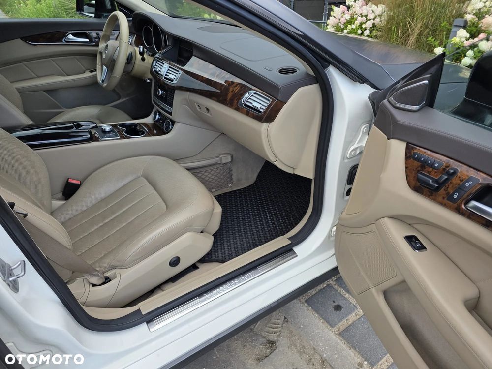 Mercedes-Benz CLS 500 4-Matic BlueEff - 18
