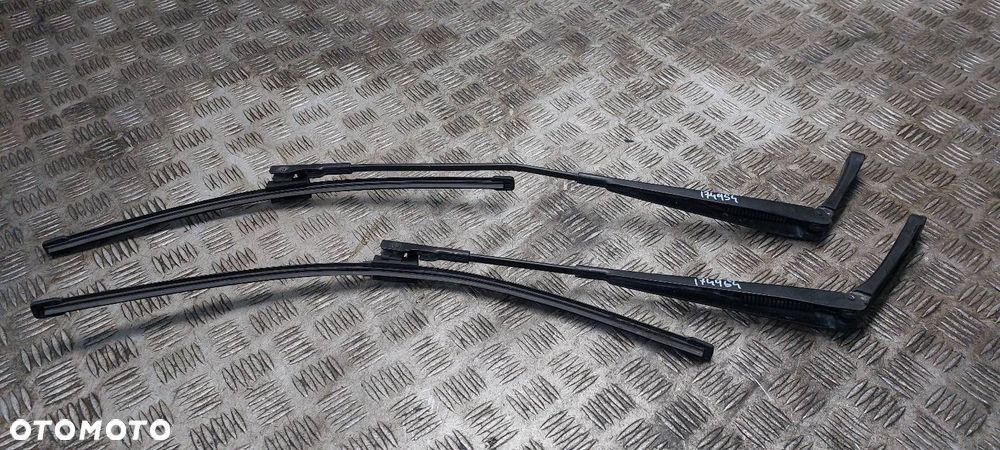 RAMIĘ WYCIERACZKI LEWY + PRAWY PRZÓD OCTAVIA II PIÓRA EUROPA - 1