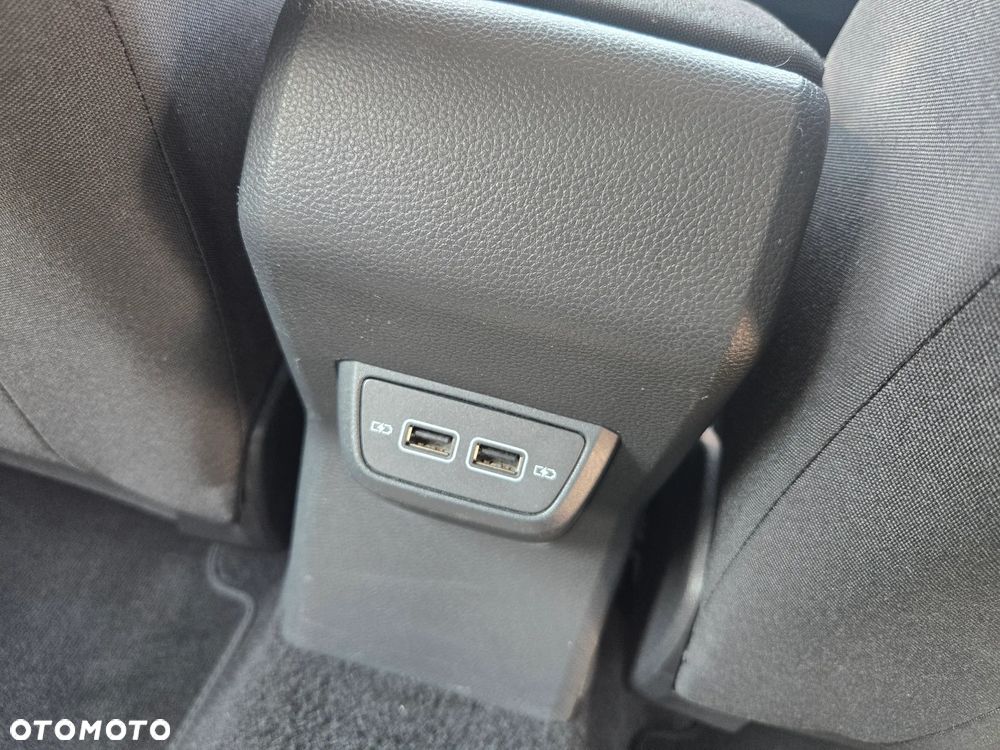 Volkswagen Polo - 28
