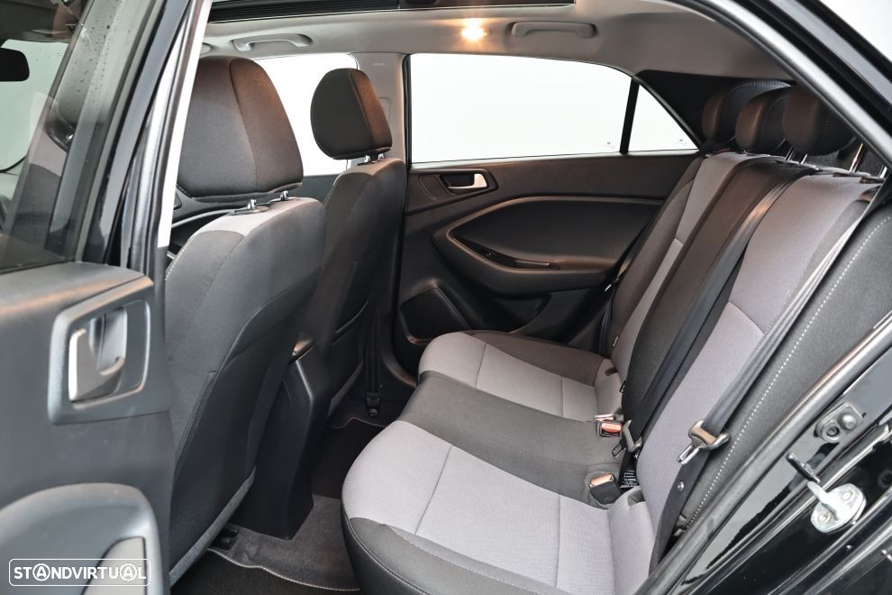 Hyundai i20 1.1 CRDi Access+Bluetooth - 26