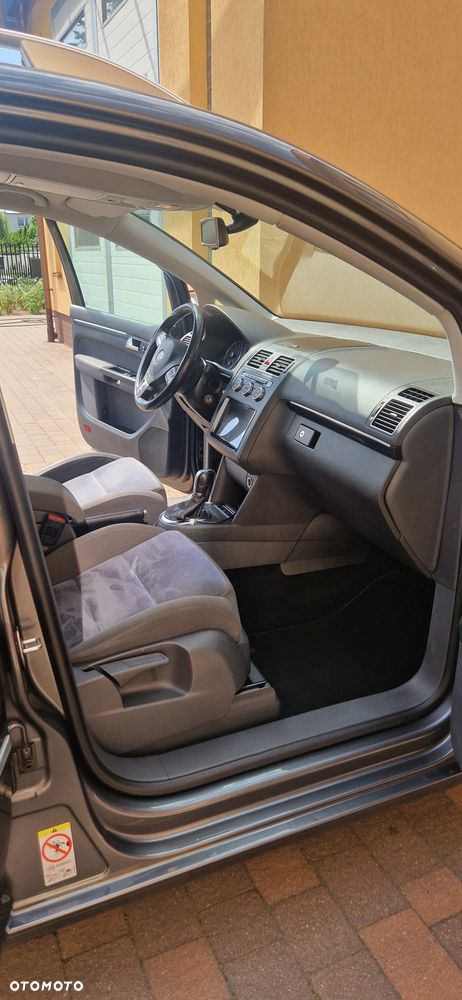 Volkswagen Touran 1.4 TSI Highline DSG - 7