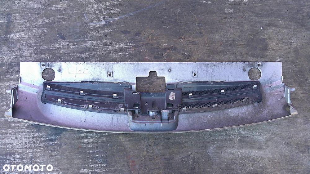 PEUGEOT PARTNER I LIFT ATRAPA - 2