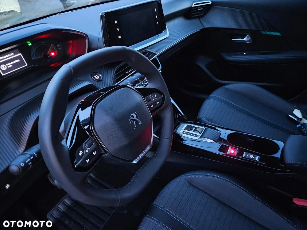 Peugeot 208 Allure - 11