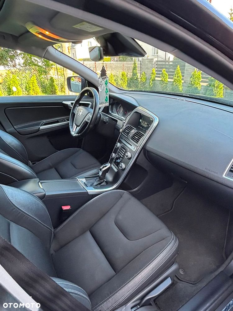 Volvo XC 60 D4 Geartronic Summum - 19