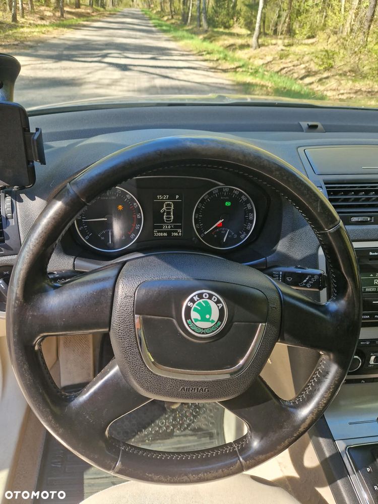 Skoda Octavia 2.0 TDI DPF Elegance DSG - 6