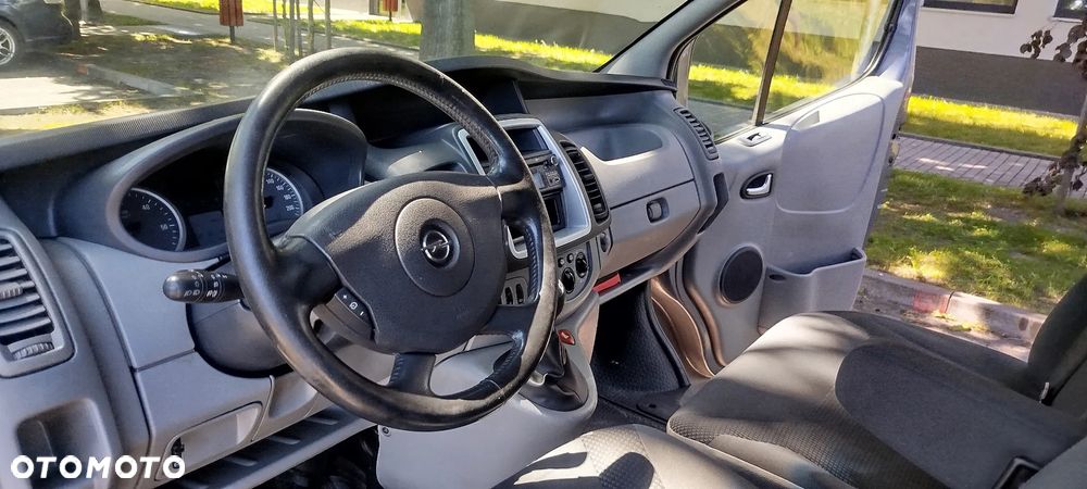 Opel Vivaro - 14