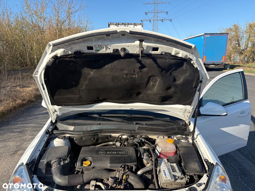 Opel Astra 1.7 CDTI DPF (119g) Edition 111 Jahre - 10