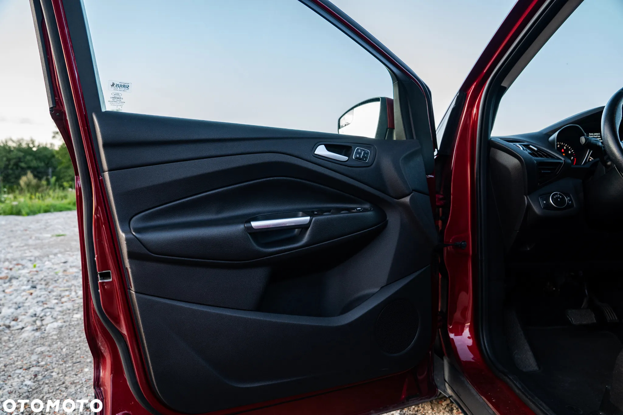 Ford Escape 2.0 EcoBoost AWD Titanium - 24