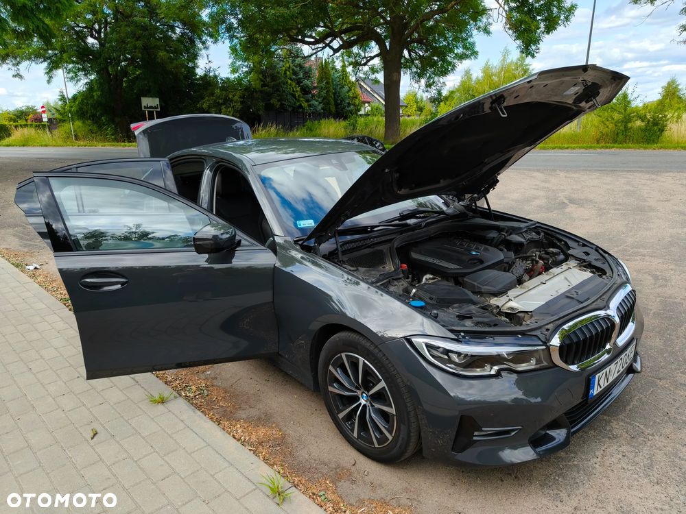 BMW Seria 3 320d xDrive - 18