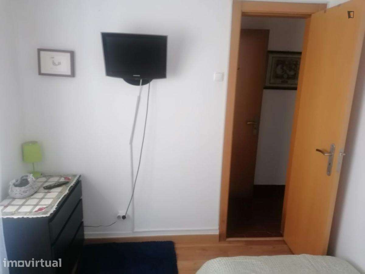 Quarto - localizado em Santa Apolónia Lisbon - Grande imagem: 2/9