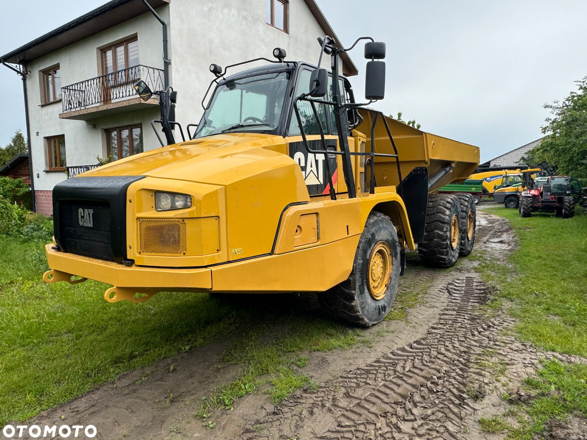 Caterpillar 725 Wozidlo 6x6 Volvo A25 Super Stan - 12