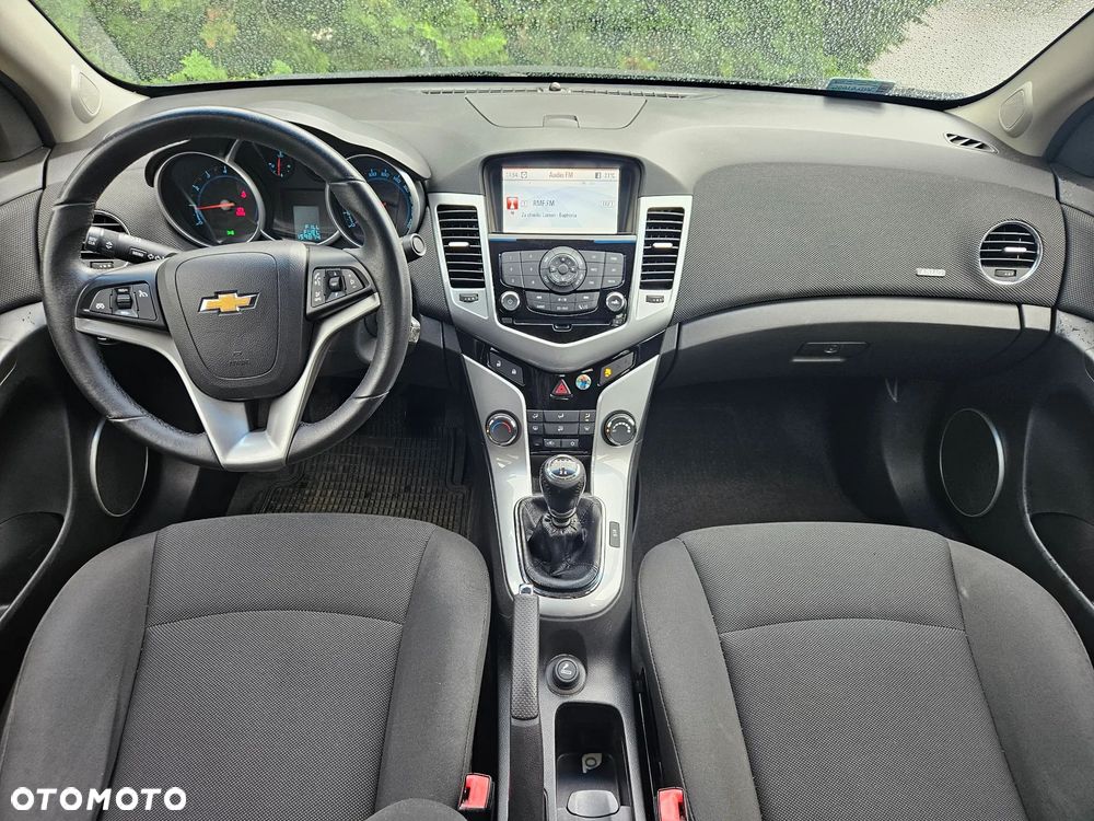 Chevrolet Cruze 1.6 LT+ - 14