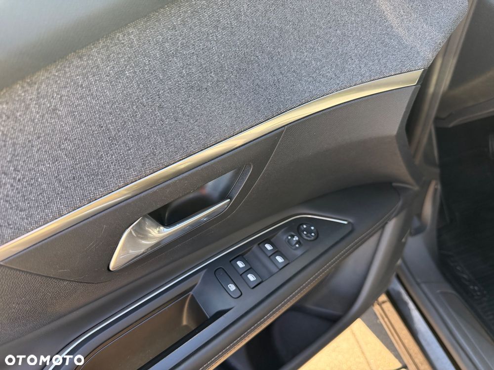 Peugeot 3008 1.6 THP Allure S&S EAT6 - 15