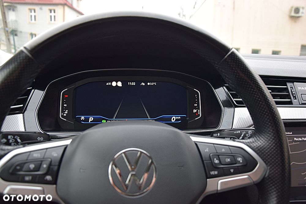 Volkswagen Passat Alltrack 2.0 TDI SCR DSG 4Motion - 17