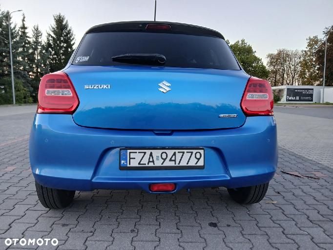 Suzuki Swift 1.2 Dualjet SHVS Premium Plus CVT - 4