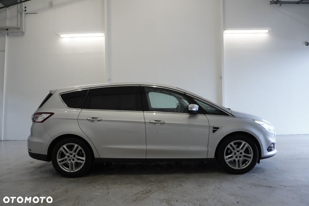 Ford S-Max 2.0 TDCi Titanium PowerShift - 6