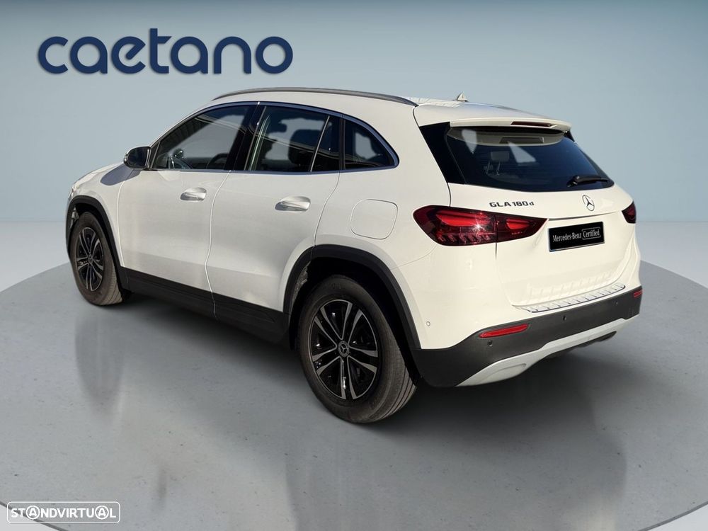 Mercedes-Benz GLA 180 d - 7