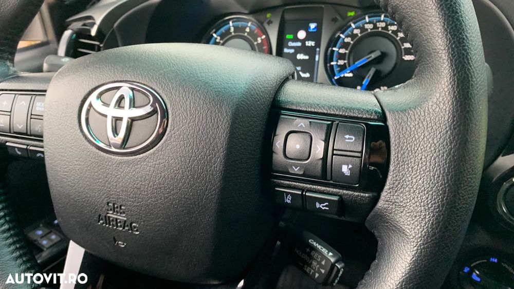 Toyota Hilux 2.8D 204CP 4x4 Double Cab AT Invincible Color Edition - 28
