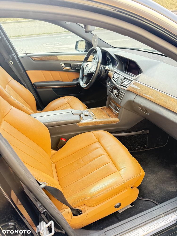 Mercedes-Benz Klasa E 350 4Matic 7G-TRONIC Avantgarde - 13
