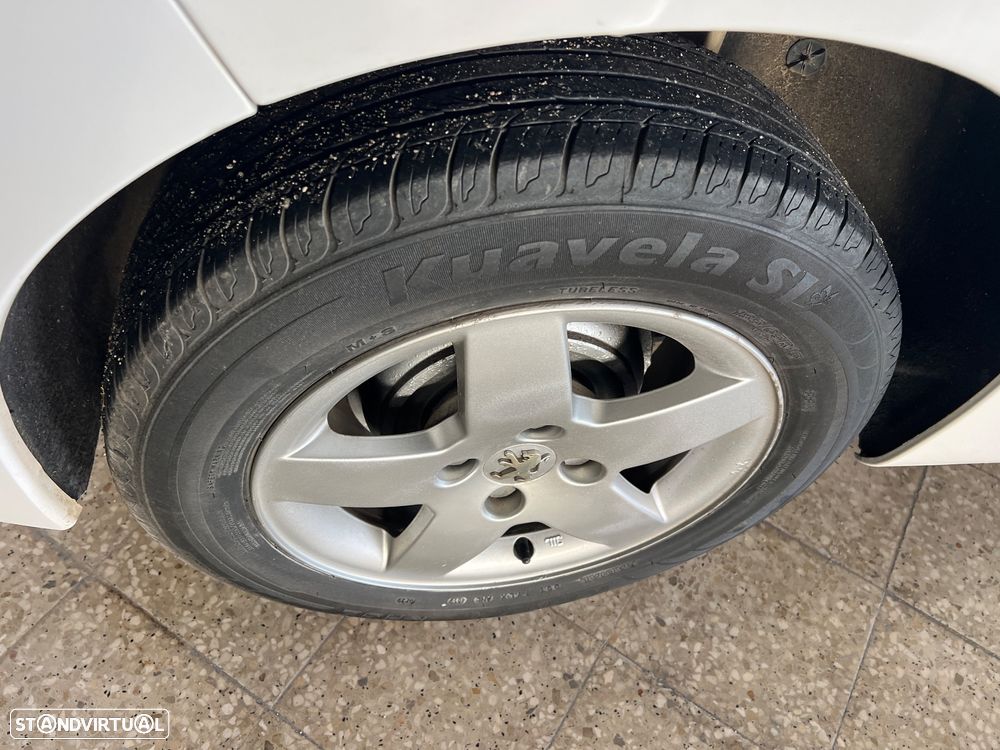 Peugeot 207 1.4 HDi Sport - 11