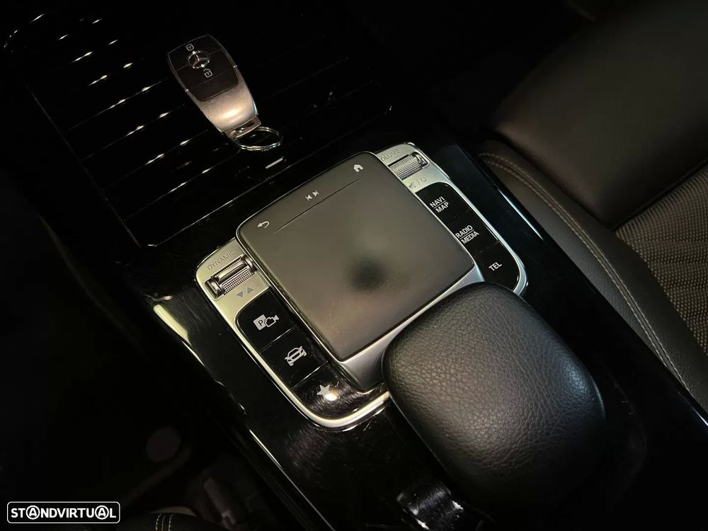 Mercedes-Benz A 180 d Progressive Aut. — fotografia 20
