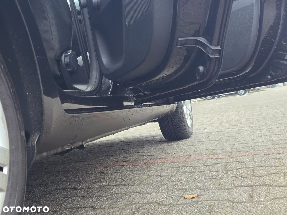 Skoda Fabia 1.2 HTP FAMILY - 11