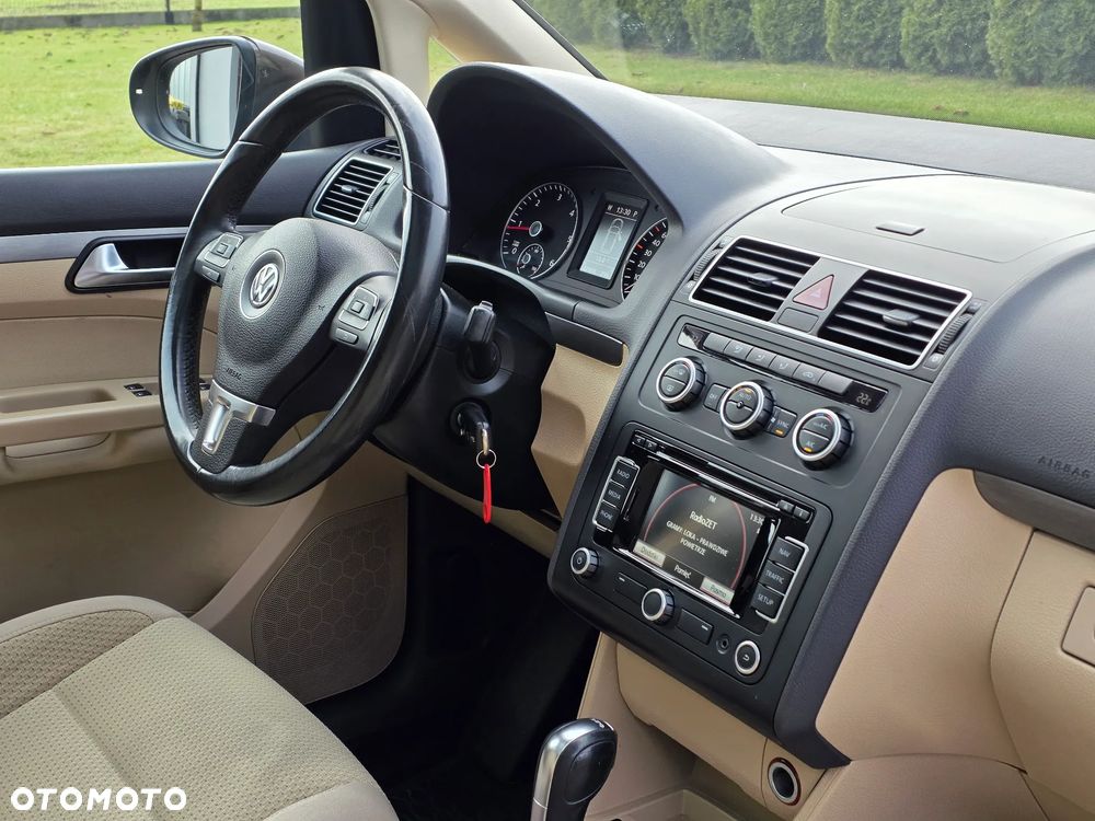 Volkswagen Touran 1.6 TDI DPF Highline DSG - 17