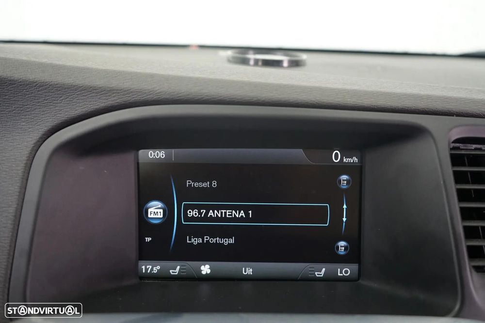 Volvo V60 2.4 D6 Summum AWD Phev - 34