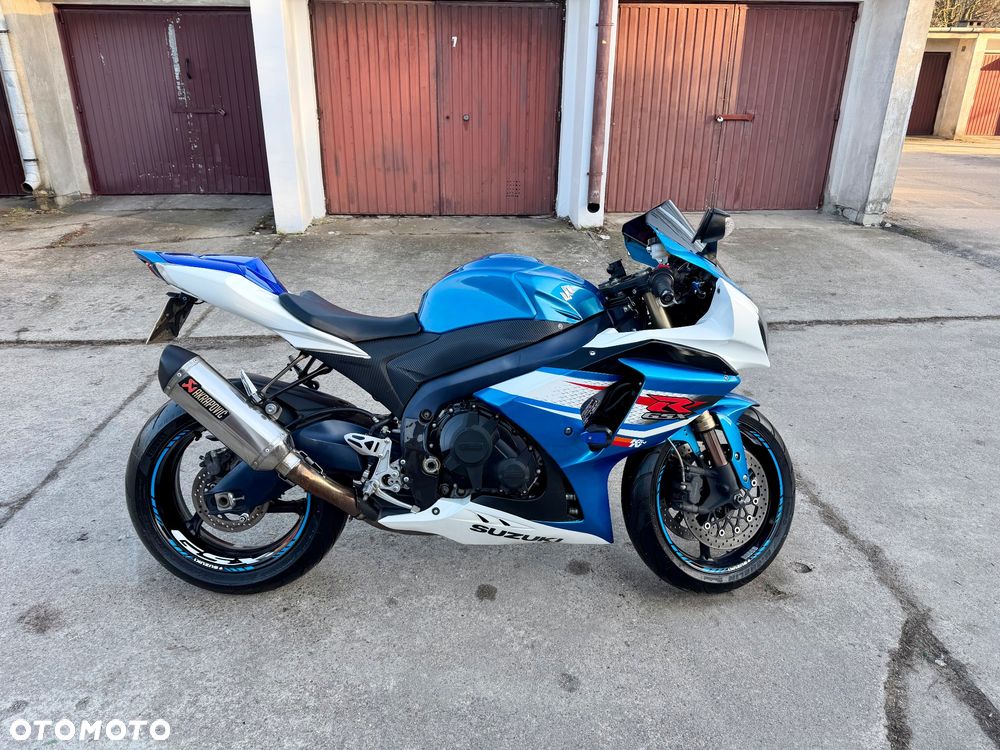 Suzuki GSX-R - 1