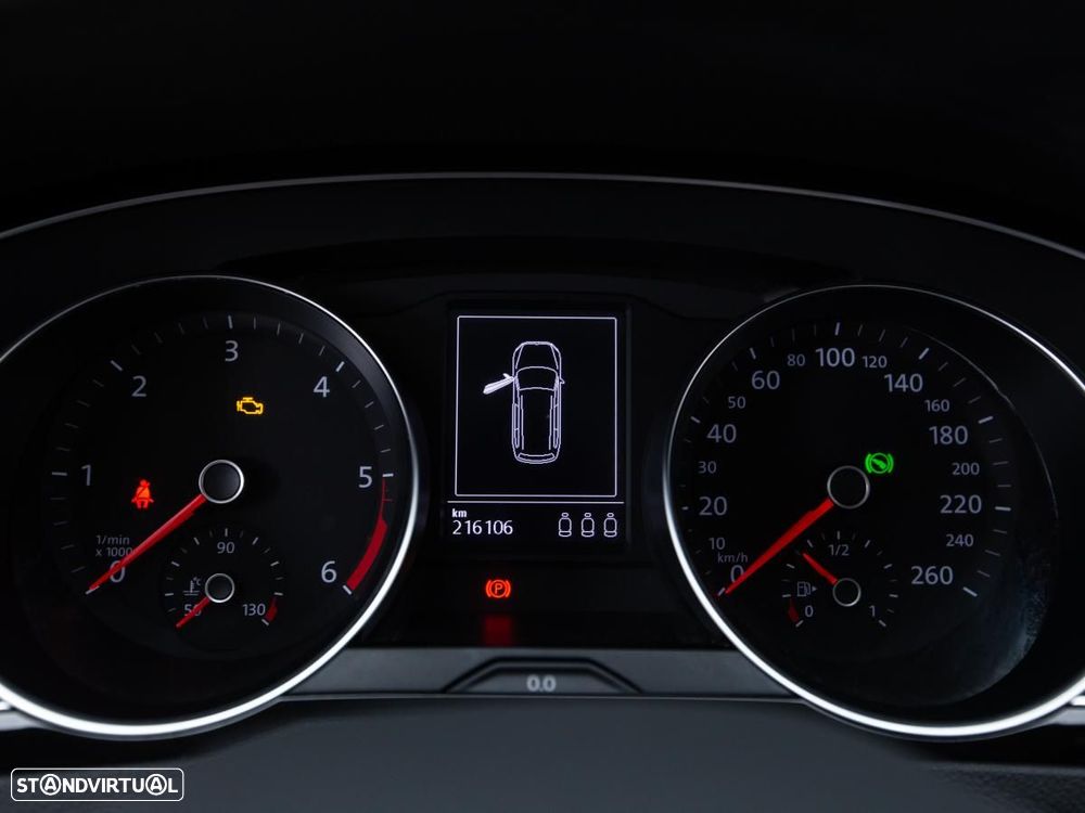 VW Passat Variant 2.0 TDI Business DSG - 20