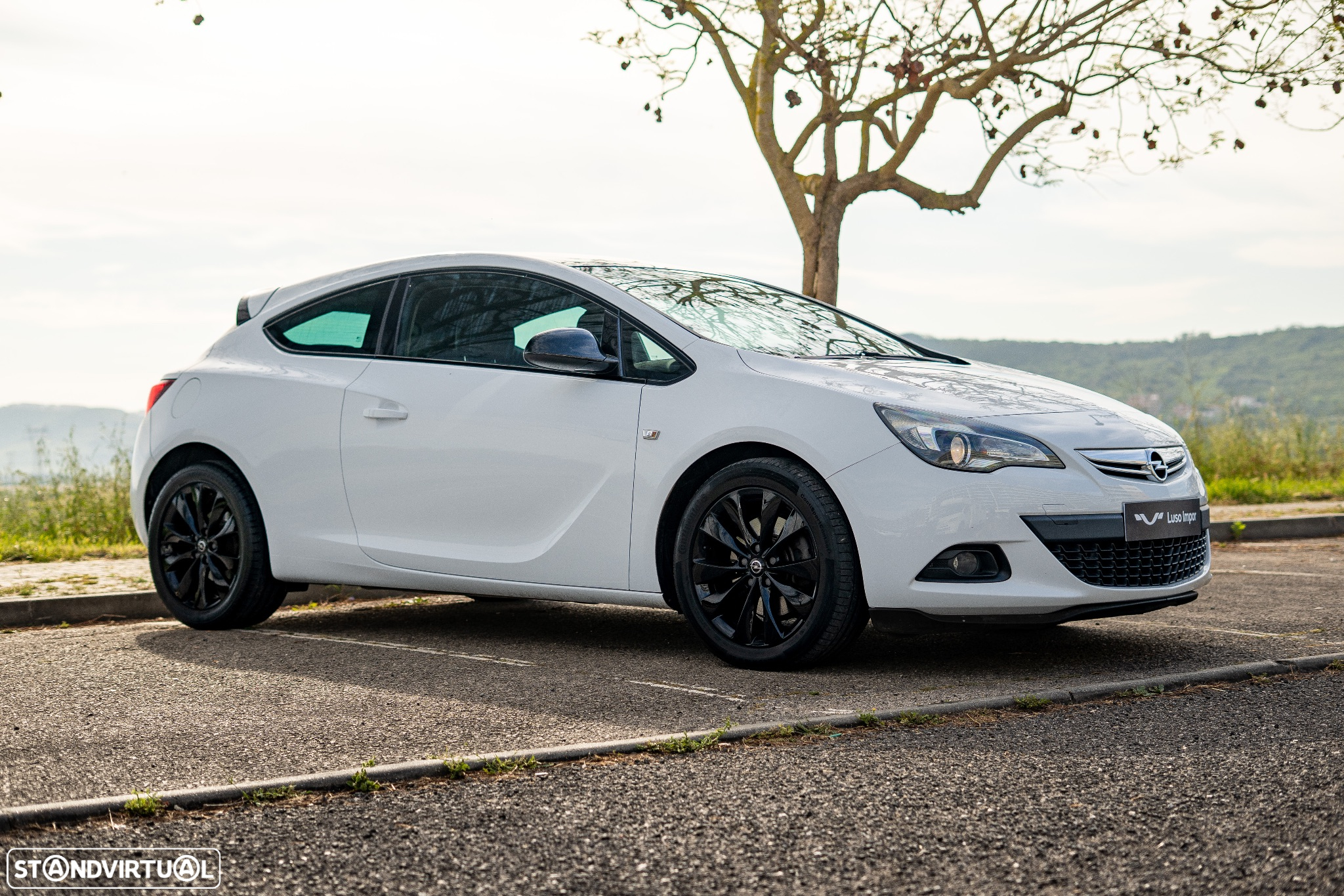 Opel Astra GTC - 4