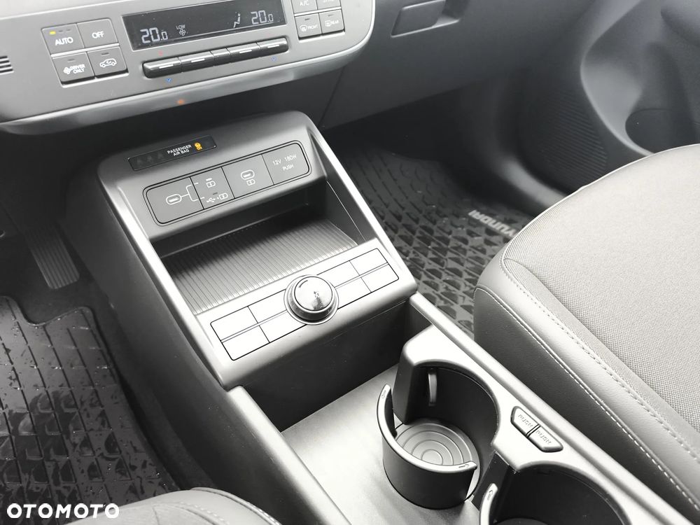 Hyundai Kona 65kWh Executive - 15