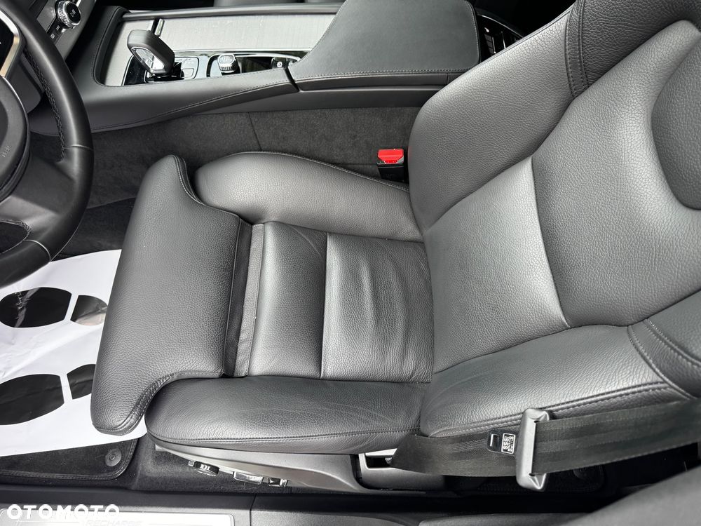 Volvo XC 90 T8 AWD Recharge Plus Dark - 29