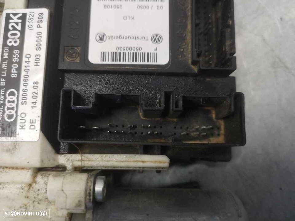 MOTOR ELEVADOR DE VIDRO FRONTAL DIREITO AUDI A3 2008 - 4