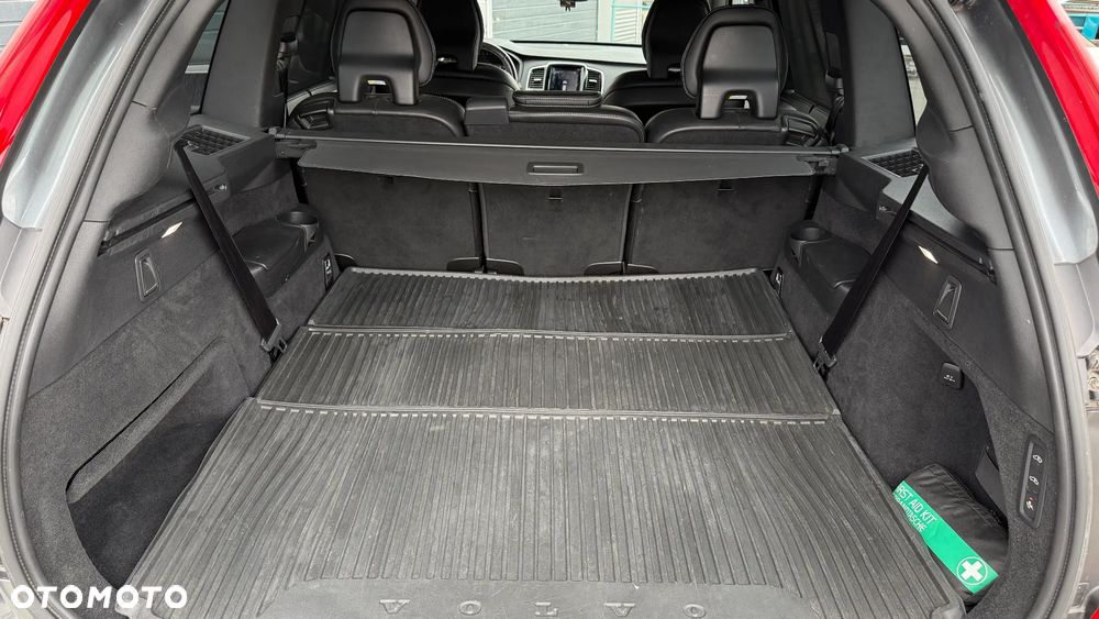 Volvo XC 90 - 27