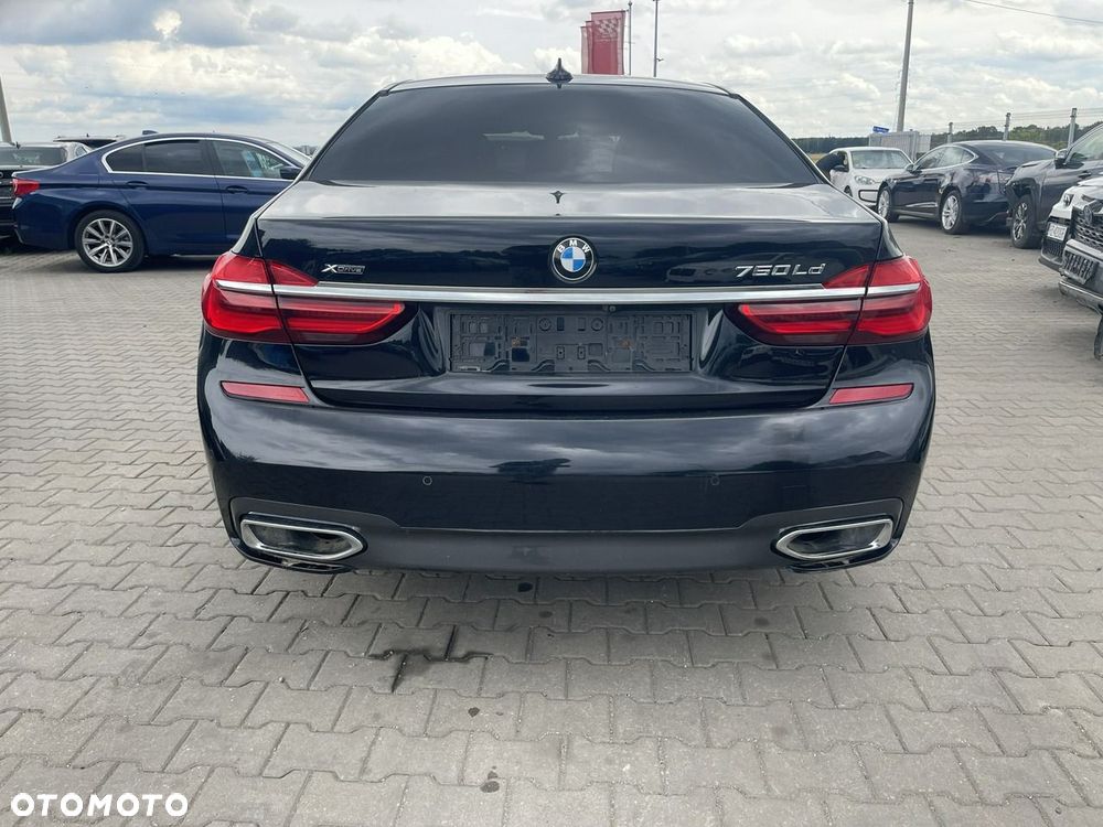 BMW Seria 7 750Ld xDrive sport - 3