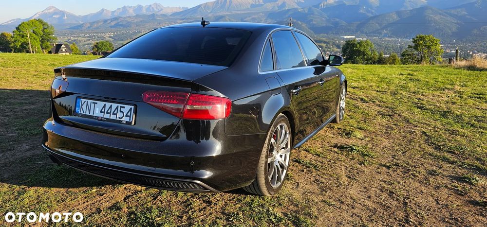 Audi A4 Limousine 2.0 TFSI quattro S tronic S line Sportpaket - 9