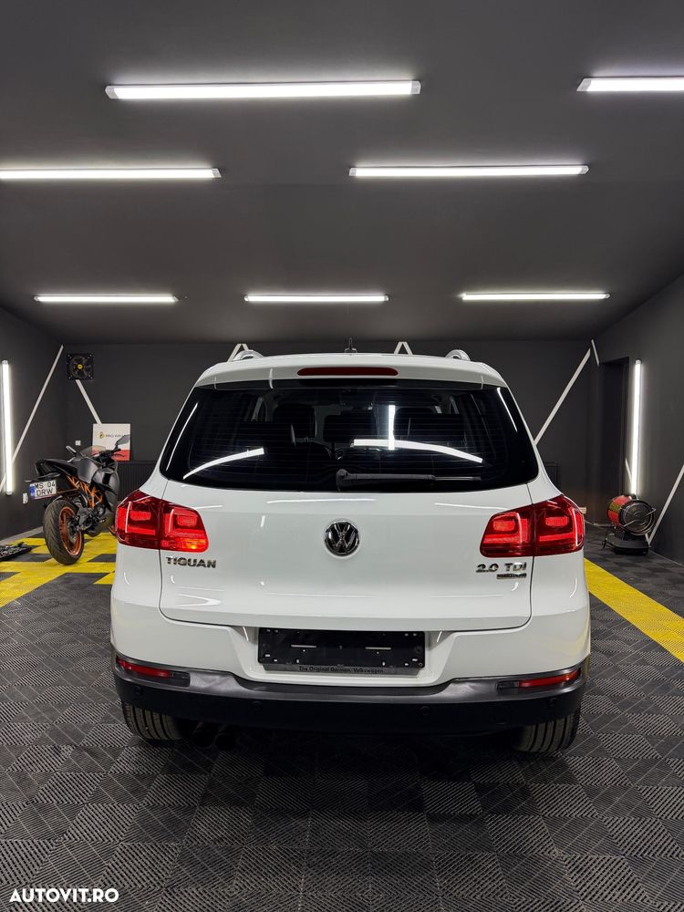 Volkswagen Tiguan 2.0 TDI 4Motion DSG Sport & Style - 20