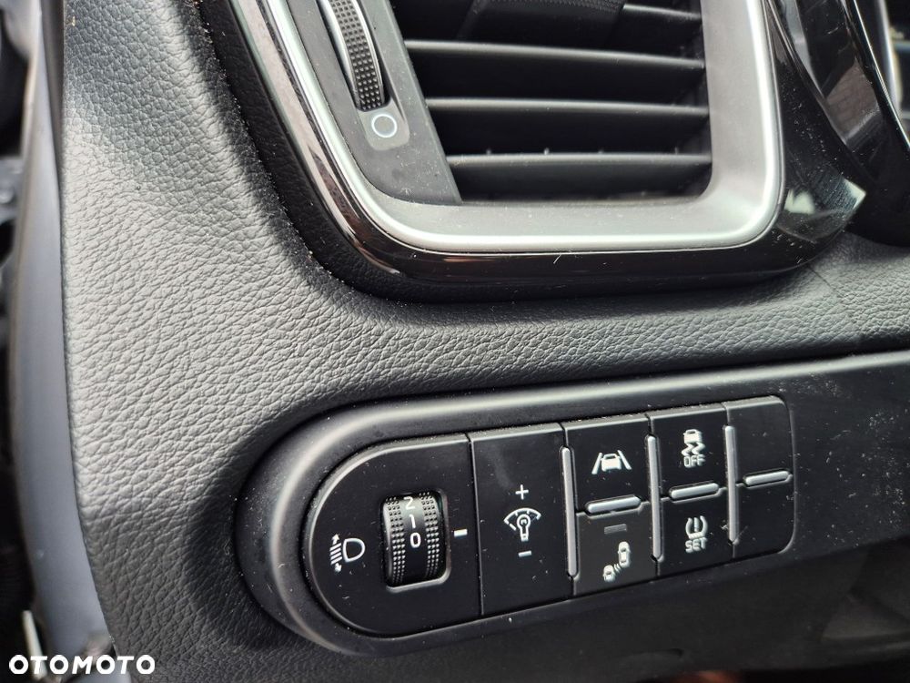 Kia Ceed 1.5 T-GDI Business Line Plus - 17