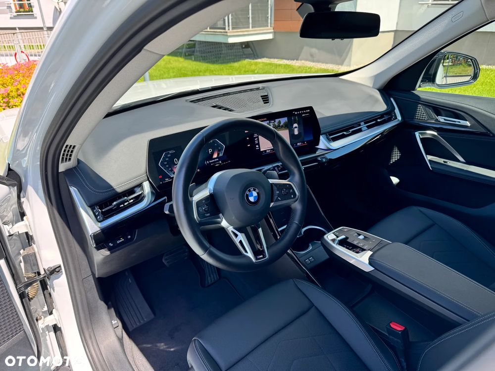 BMW X1 sDrive18i xLine - 16