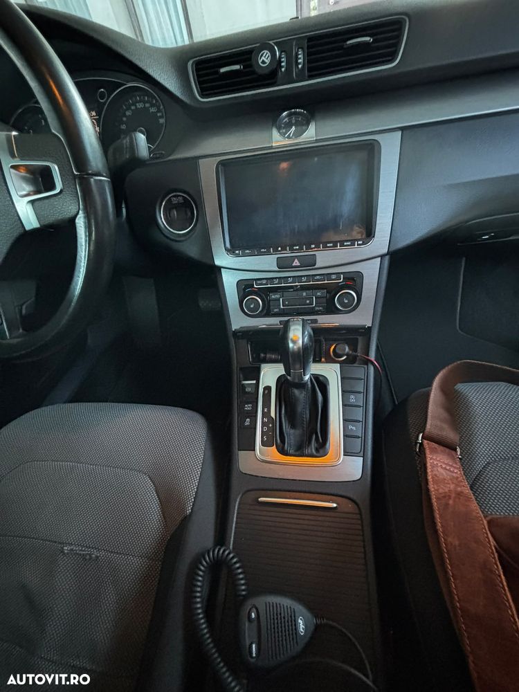 VOLKSWAGEN Passat 2011 — imagine 10