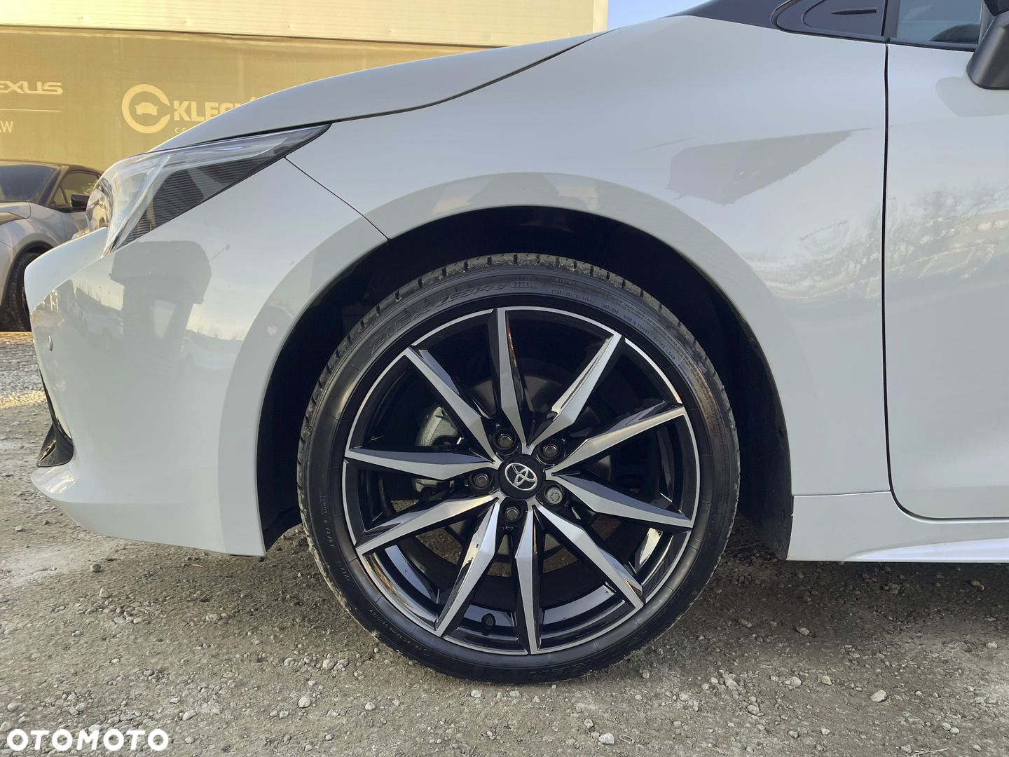 Toyota Corolla - 21