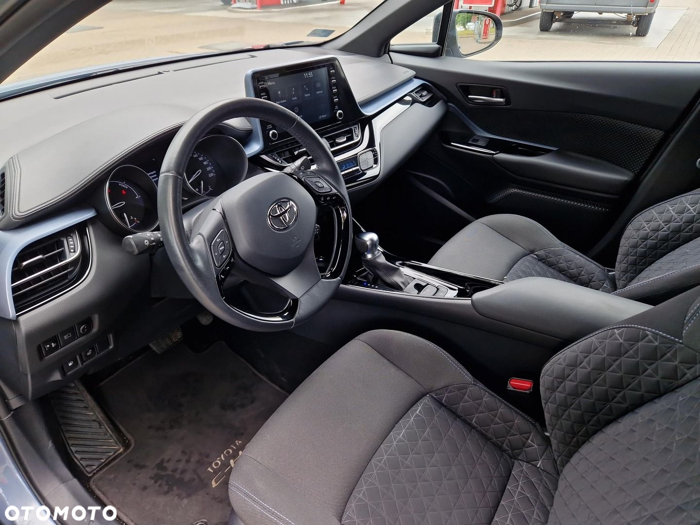Toyota C-HR - 9