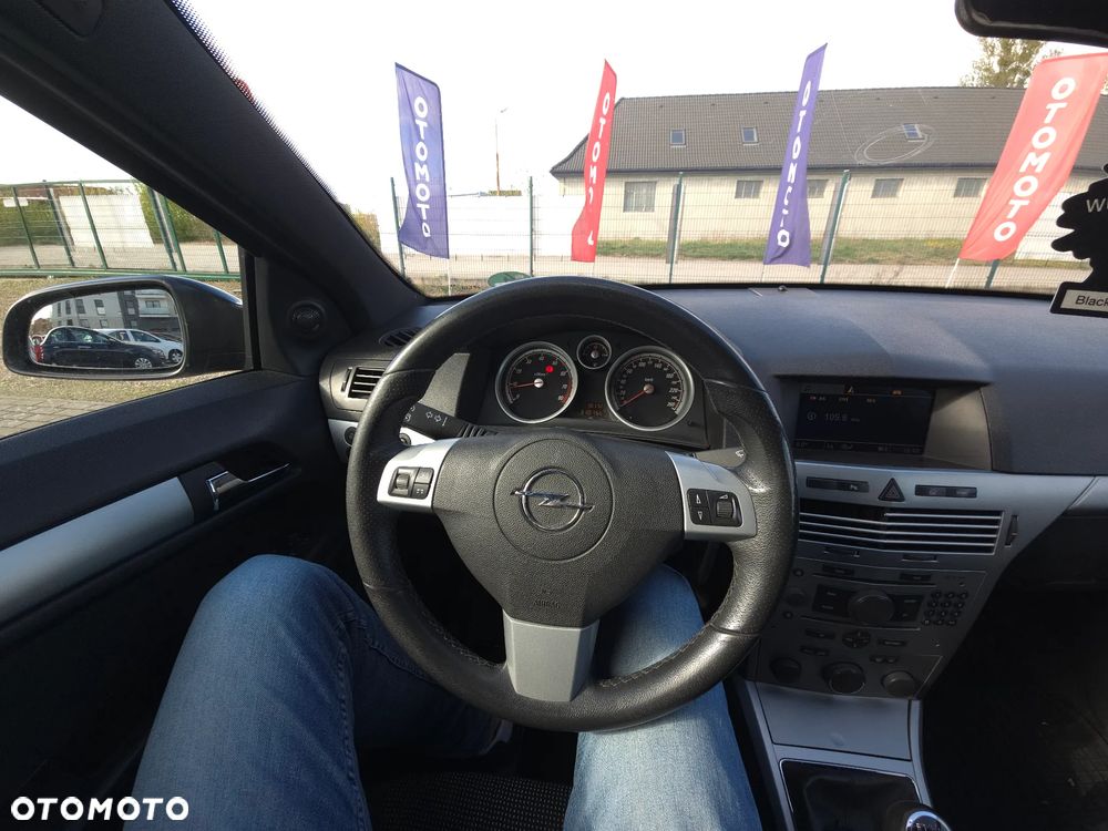 Opel Astra 1.6 T Sport - 29