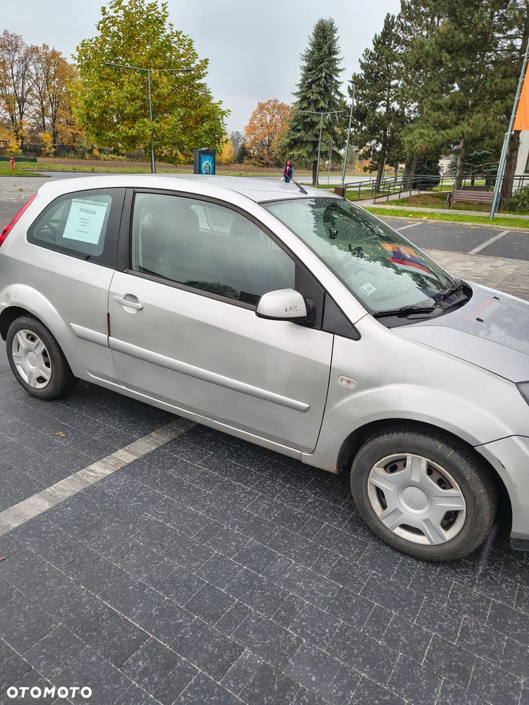 Ford Fiesta - 5