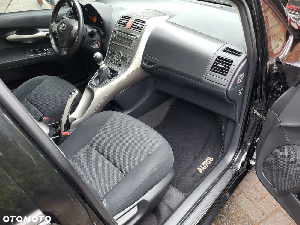 Toyota Auris 1.6 Edition - 28