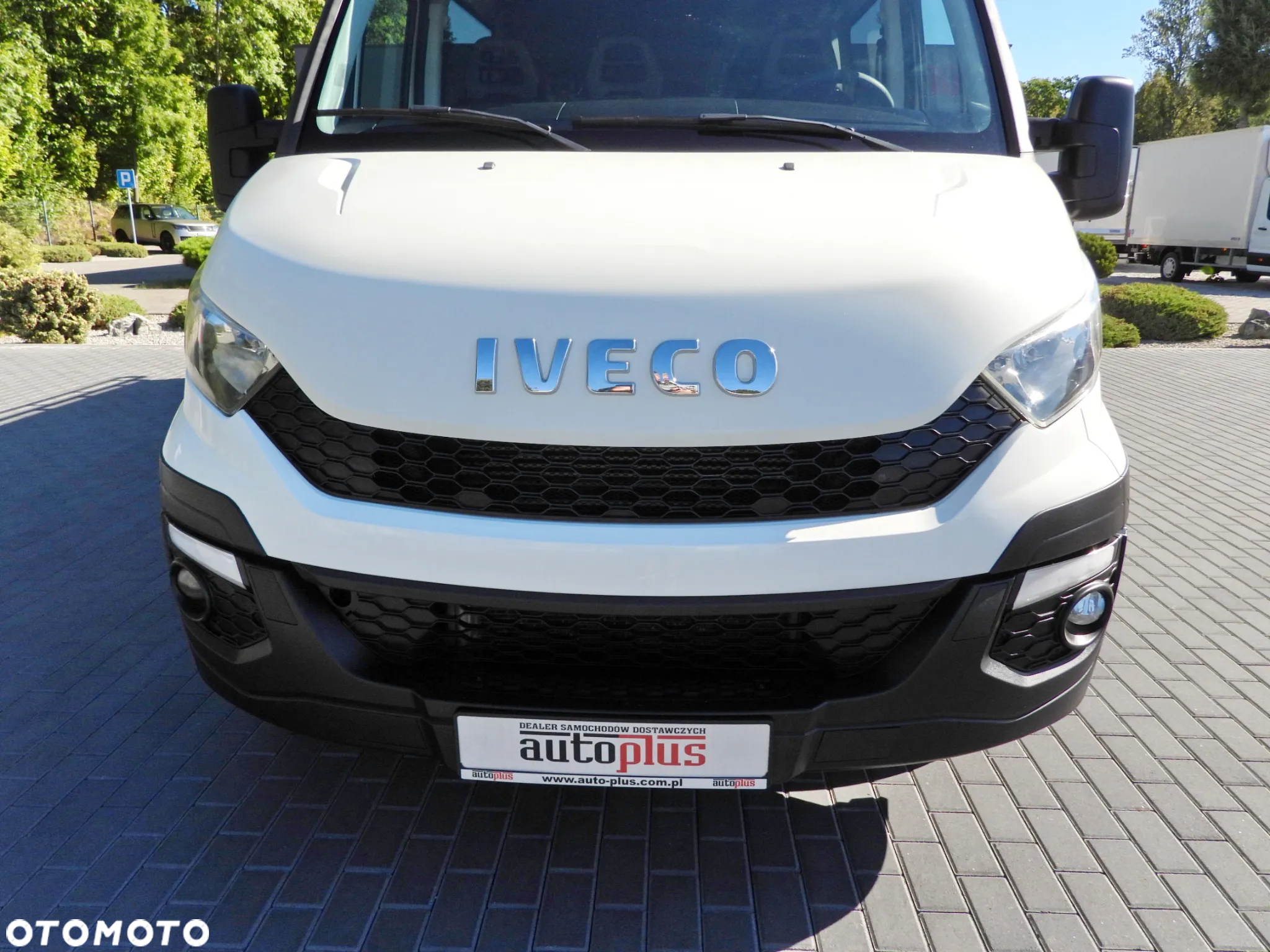 Iveco DAILY 35C17 FURGON BRYGADÓWKA 6 MIEJSC TEMPOMAT BLIŹNIACZE KOŁA KLIMATYZACJA 170KM [ 009678 ] - 16