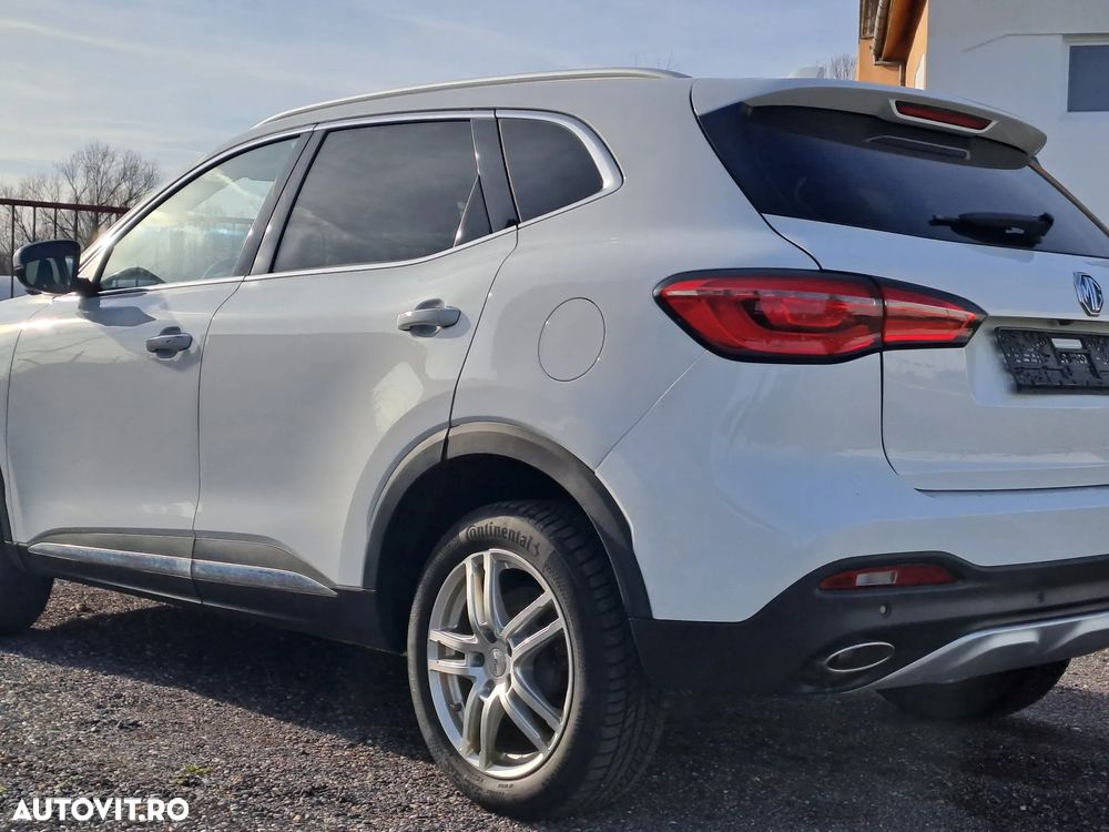 MG EHS PHEV Luxury - 6