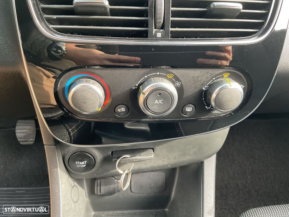 Renault Clio 1.5 dCi Zen - 25